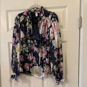 Floral Long Sleeve Blouse xs by Jodie